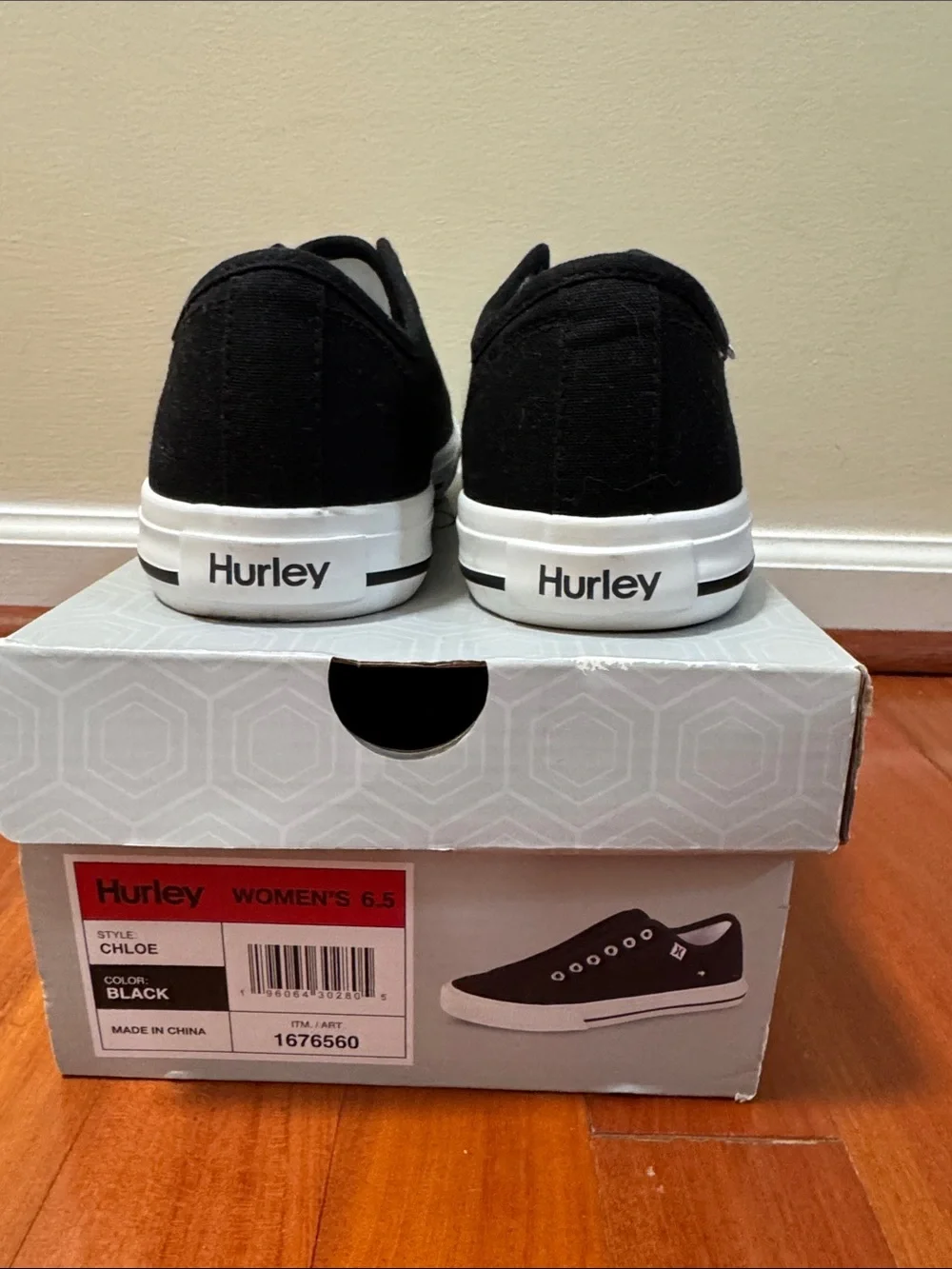 Hurley Black Slip-On Low-Top Sneakers with White Sole (NWOT)